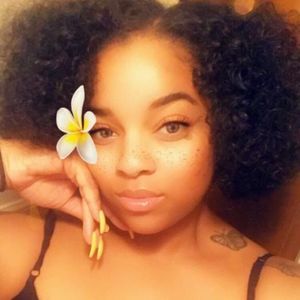 Meet your Posher, Sharmaine